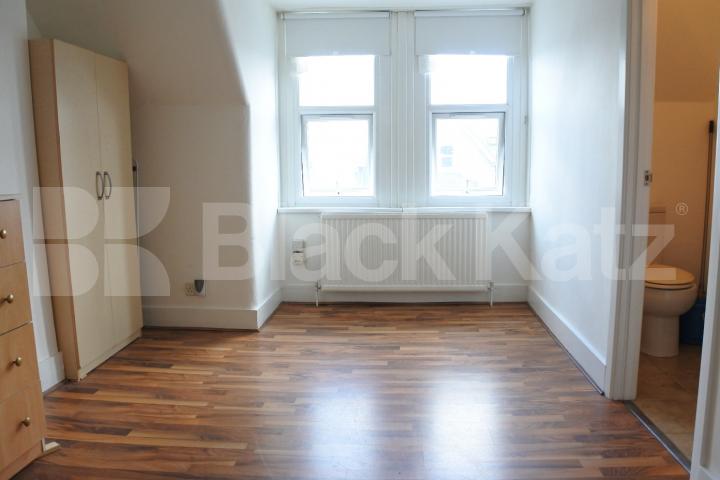 			ALL BILLS INCLUDED!!, Studio Apartment, 1 bath, 1 reception Flat			 Park Avenue, Wood Green