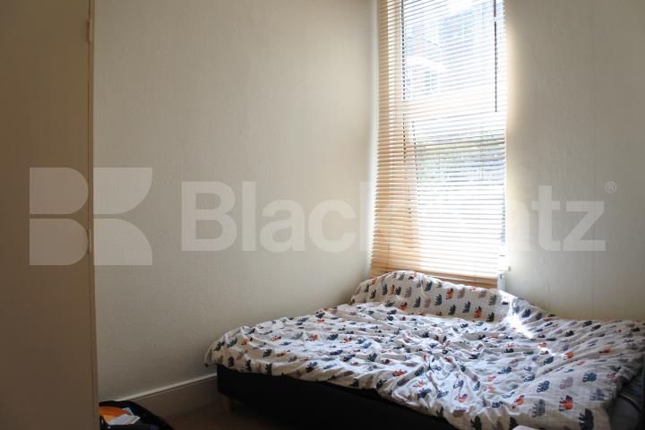 			NEW INSTRUCTION!, 2 Bedroom, 1 bath, 1 reception Flat			 Milton Road, HIGHGATE