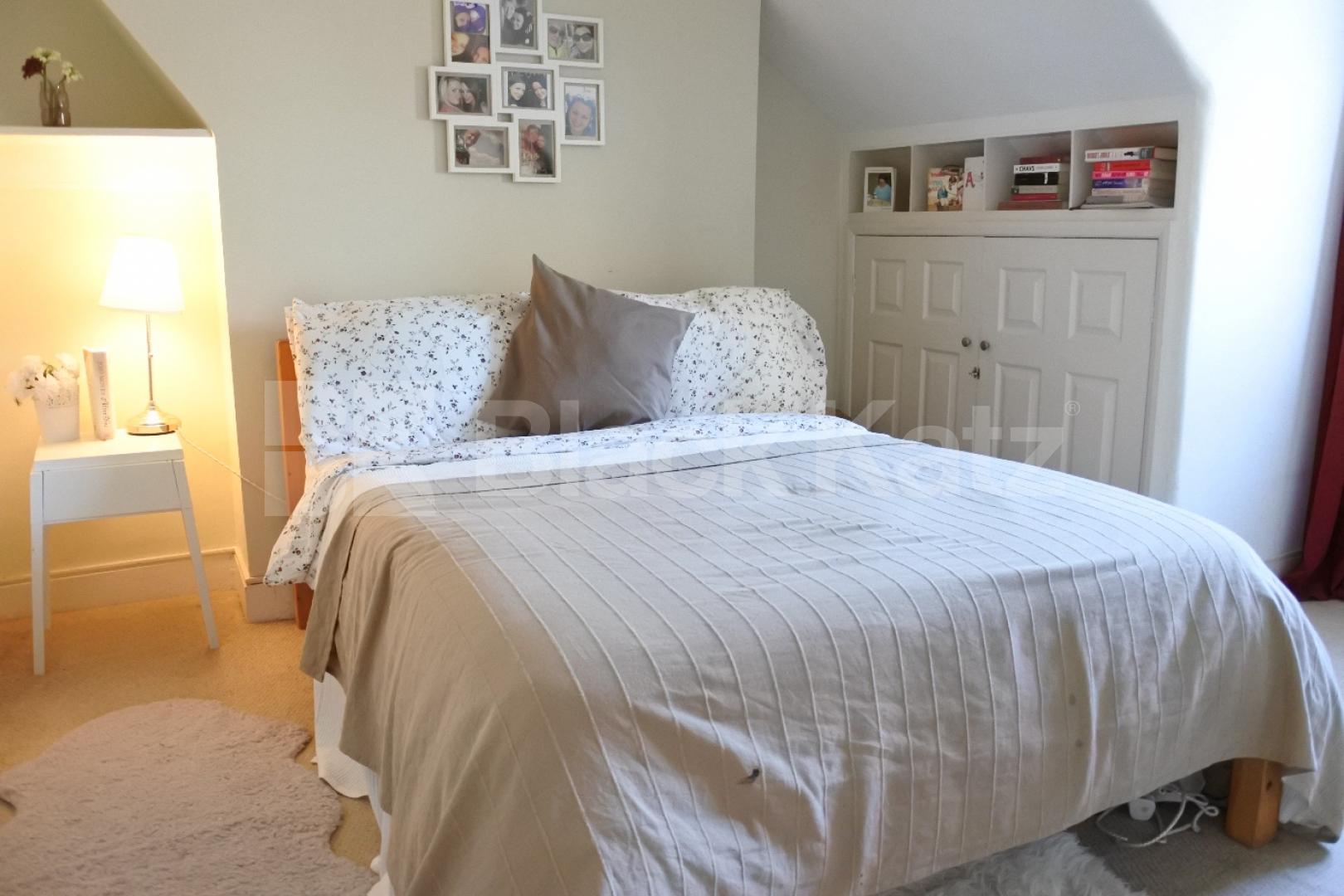 			1 Bedroom, 1 bath, 1 reception Flat			 Glebe Road, CROUCH END