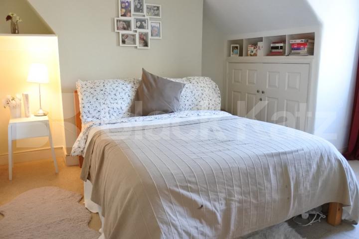 			1 Bedroom, 1 bath, 1 reception Flat			 Glebe Road, CROUCH END