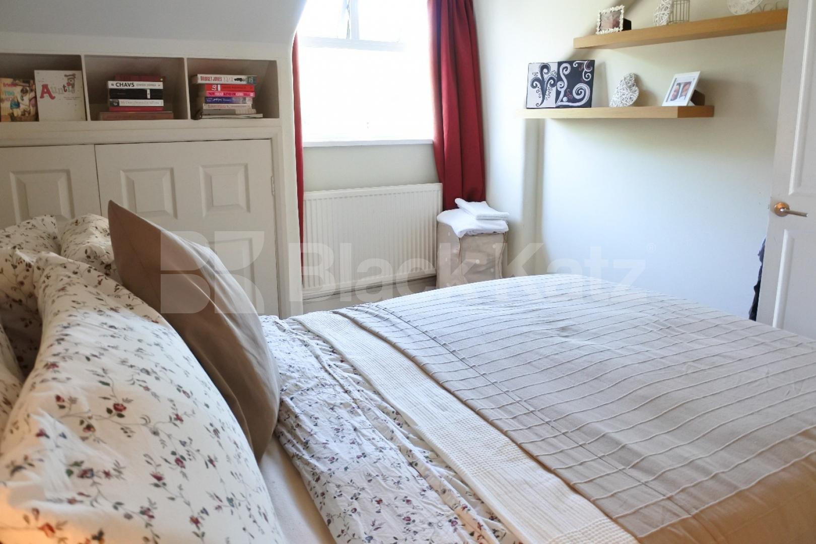 			1 Bedroom, 1 bath, 1 reception Flat			 Glebe Road, CROUCH END