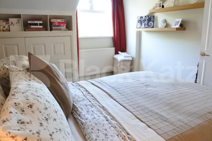 			1 Bedroom, 1 bath, 1 reception Flat			 Glebe Road, CROUCH END