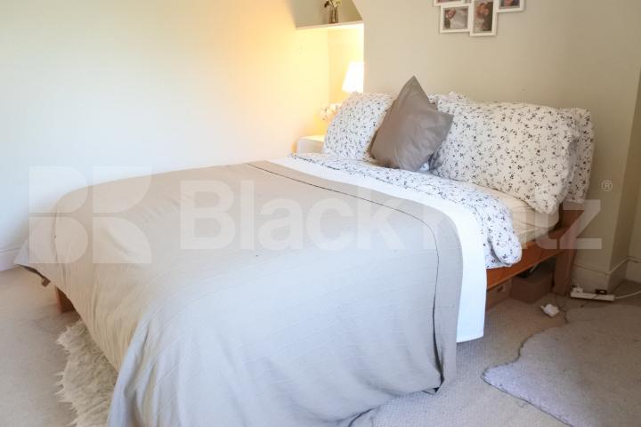 			1 Bedroom, 1 bath, 1 reception Flat			 Glebe Road, CROUCH END