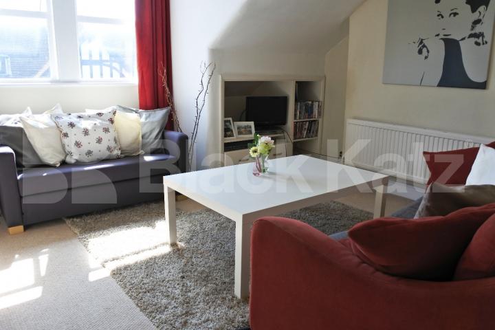 			1 Bedroom, 1 bath, 1 reception Flat			 Glebe Road, CROUCH END