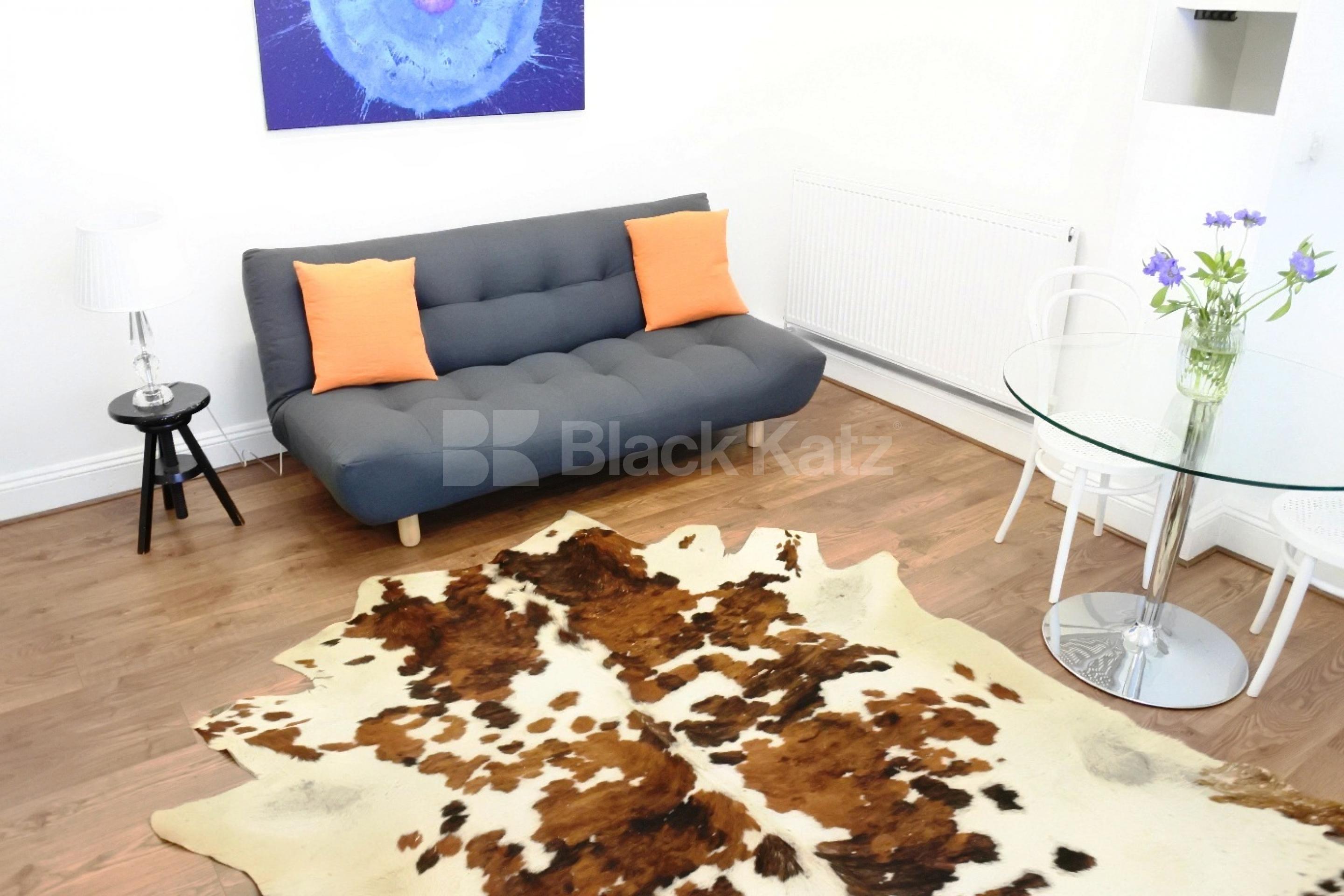 			Lovely Mews House, 1 Bedroom, 1 bath, 1 reception House			 Fairfax Mews, Turnpike Lane N8