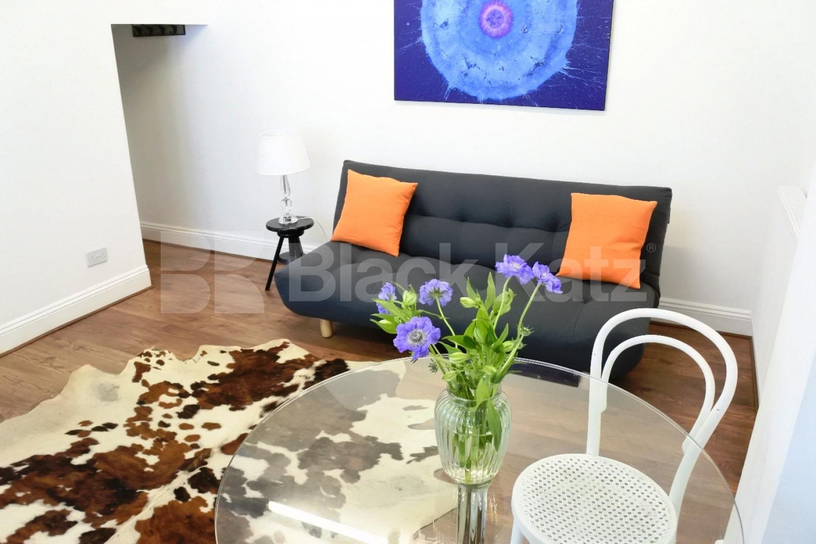 			Lovely Mews House, 1 Bedroom, 1 bath, 1 reception House			 Fairfax Mews, Turnpike Lane