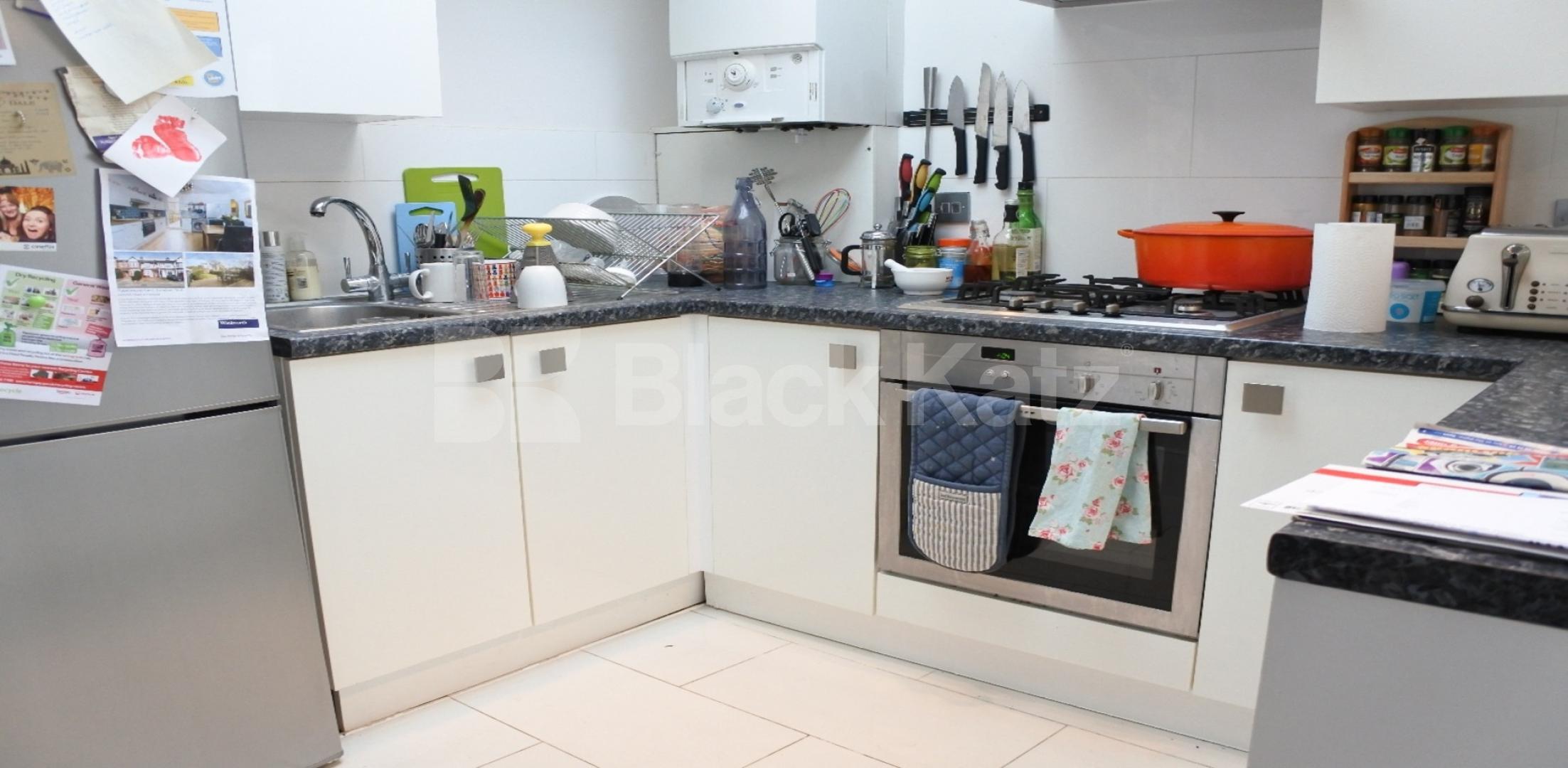 one bedroom property in the heart of Crouch End with garden Park Road, Crouch End