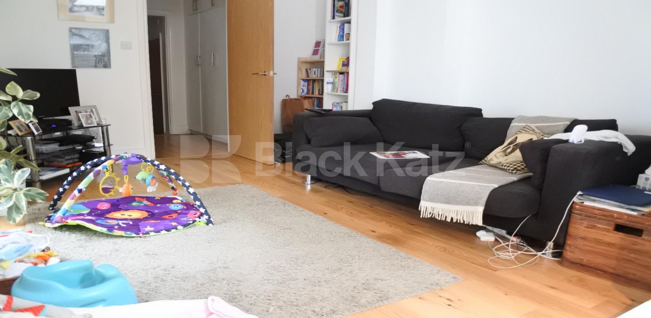 one bedroom property in the heart of Crouch End with garden Park Road, Crouch End