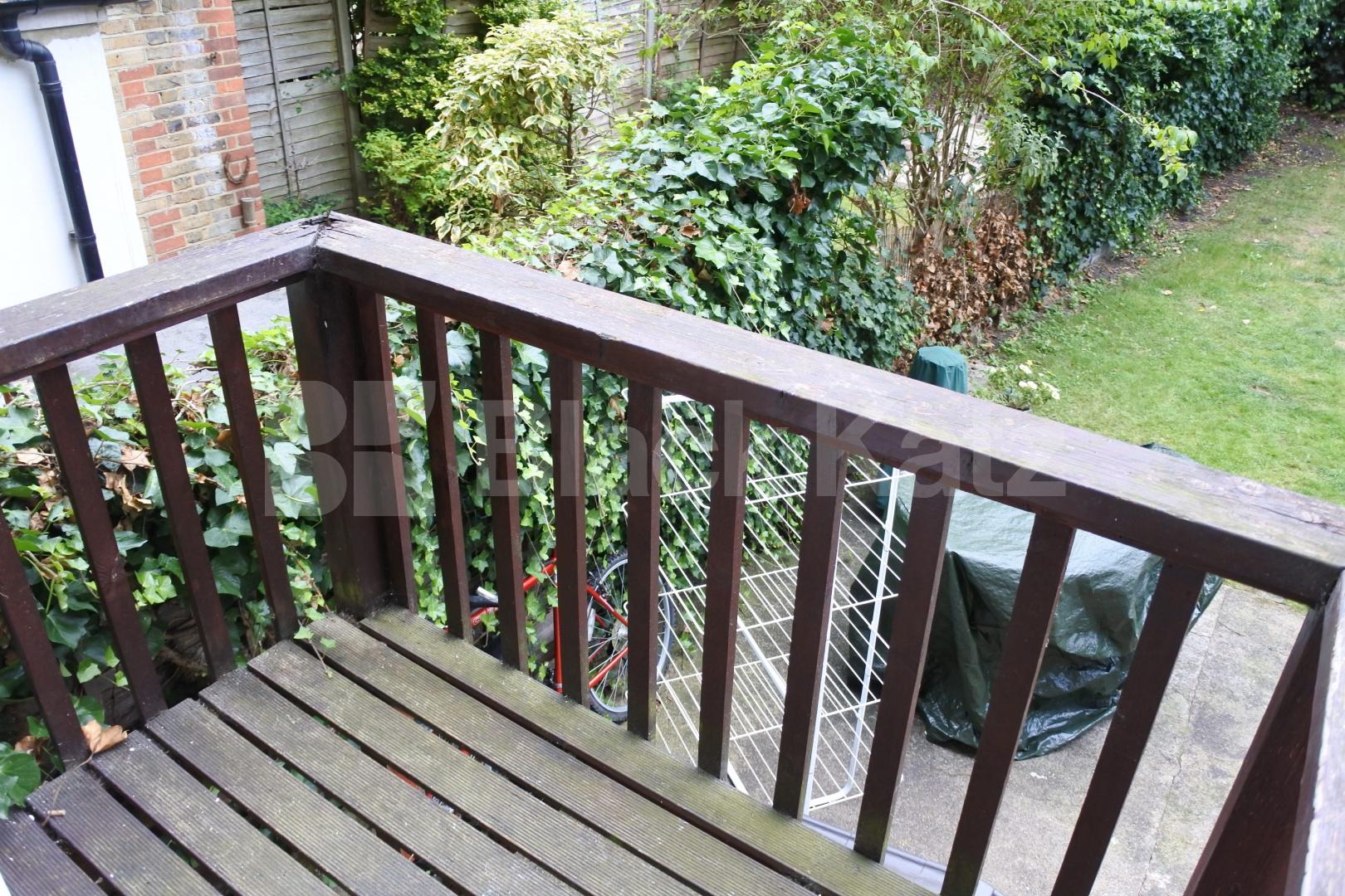 			Stunning One Bed Property !, 1 Bedroom, 1 bath, 1 reception Apartment			 Priory Road , Crouch End