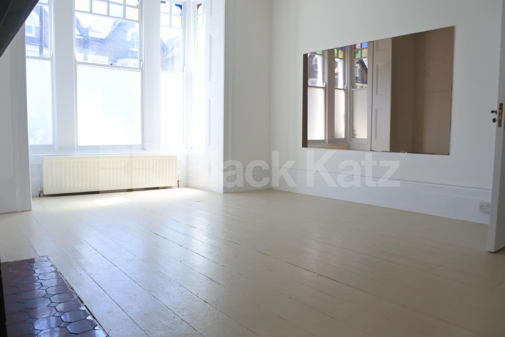 			Spectacular two double bedroom garden flat, 2 Bedroom, 1 bath, 1 reception Flat			 Park Avenue, Alexandra Palace