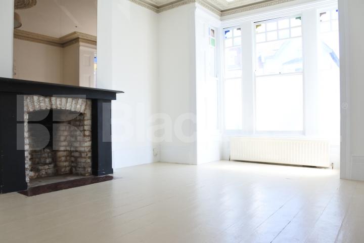 			Spectacular two double bedroom garden flat, 2 Bedroom, 1 bath, 1 reception Flat			 Park Avenue, Alexandra Palace