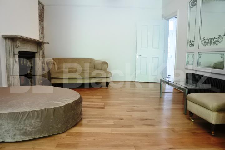 			Spectacular two double bedroom garden flat, 2 Bedroom, 1 bath, 1 reception Flat			 Park Avenue, Alexandra Palace
