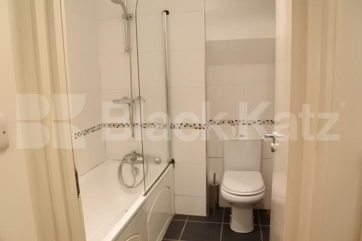 			Great Two Bed Property With Patio, 2 Bedroom, 1 bath, 1 reception Ground Floor Flat			 Rathcoole Avenue, Crouch End