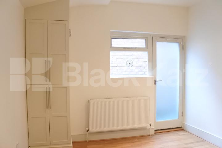 			Great Two Bed Property With Patio, 2 Bedroom, 1 bath, 1 reception Ground Floor Flat			 Rathcoole Avenue, Crouch End