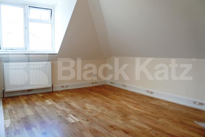			3 Bedroom, 1 bath, 1 reception Flat			 Belmont Road, Turnpike Lane