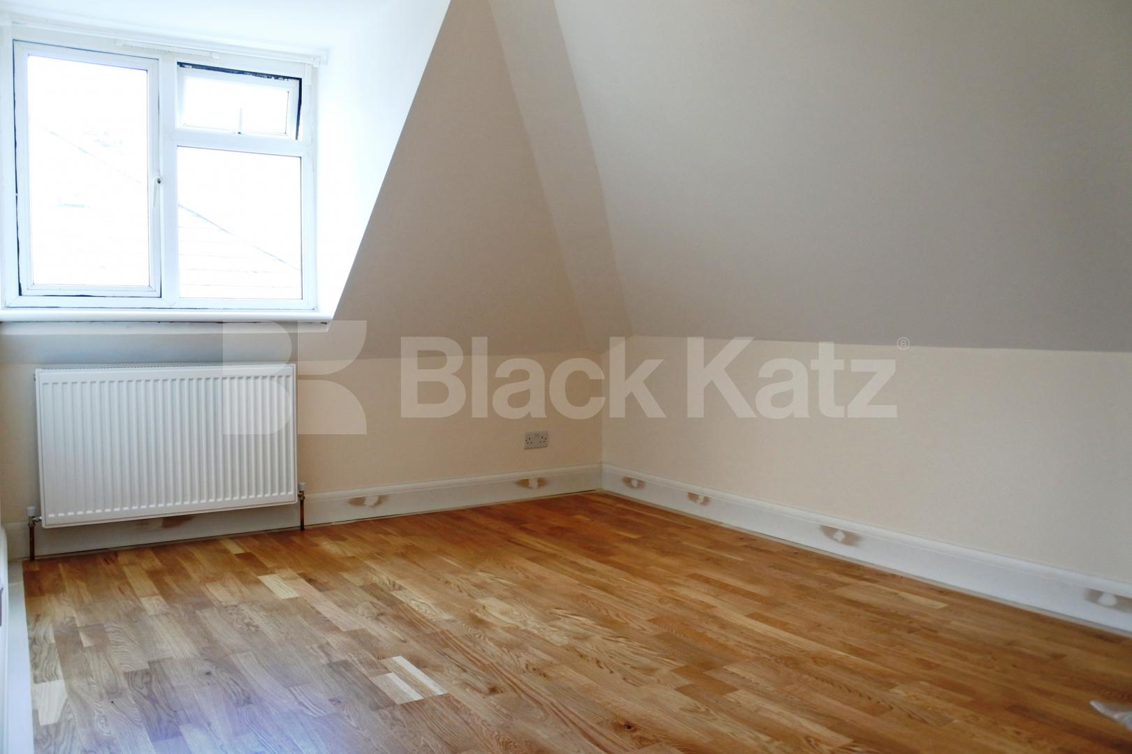 			3 Bedroom, 1 bath, 1 reception Flat			 Belmont Road, Turnpike Lane