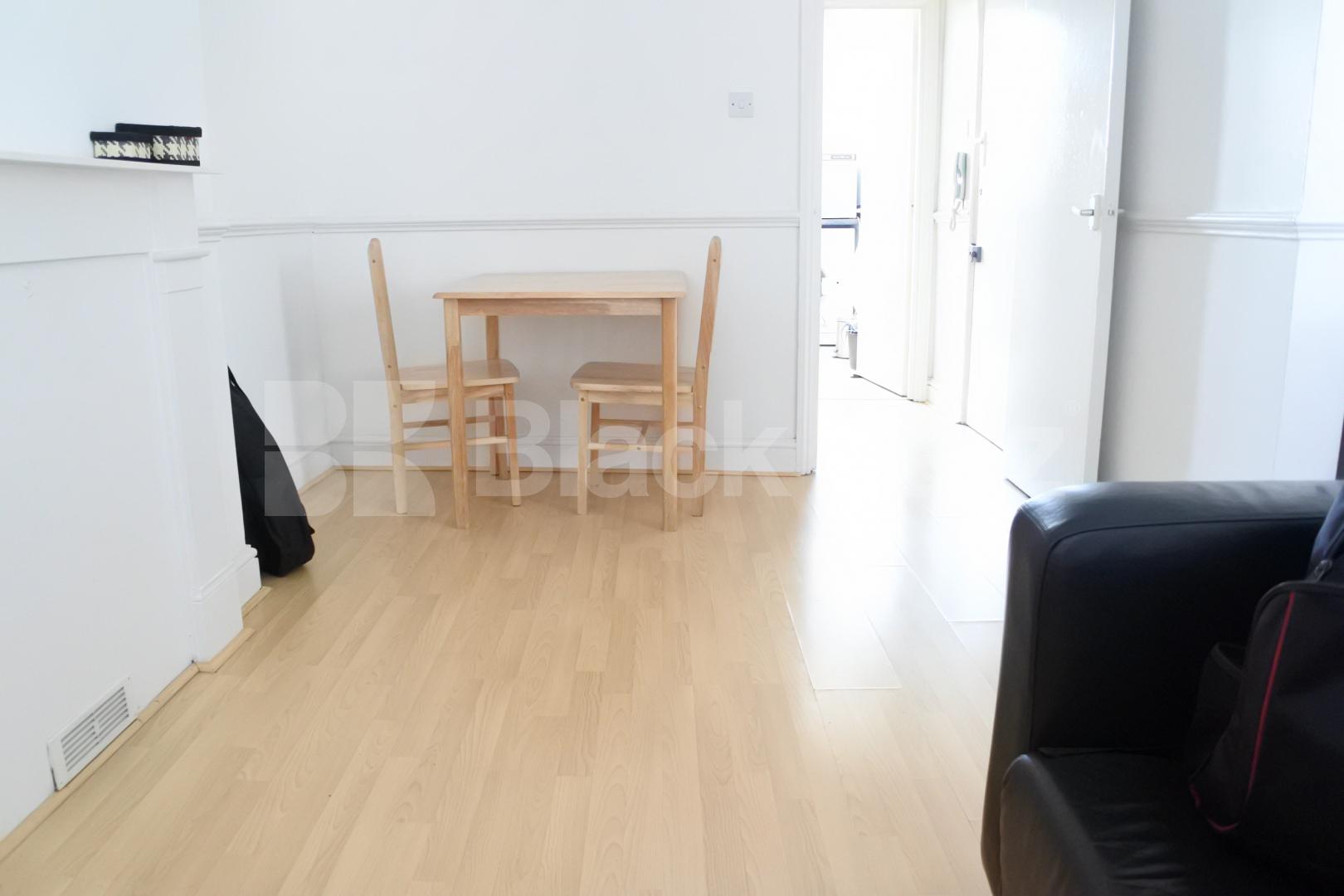 			1 Bedroom, 1 bath, 1 reception Flat			 Topsfield parade, Crouch End