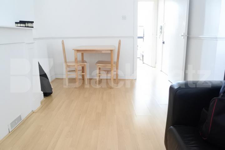			1 Bedroom, 1 bath, 1 reception Flat			 Topsfield parade, Crouch End