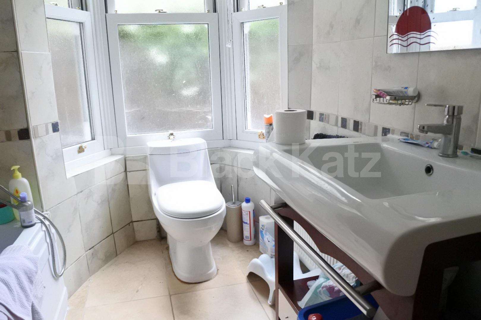 			1 Bedroom, 1 bath, 1 reception Flat			 Palace Gates Road, Alexandra Palace