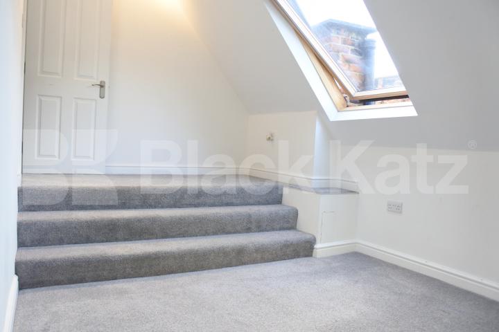 			Beautiful Two Double Bed Property ! , 2 Bedroom, 1 bath, 1 reception Flat			 Avenue Road, Highgate