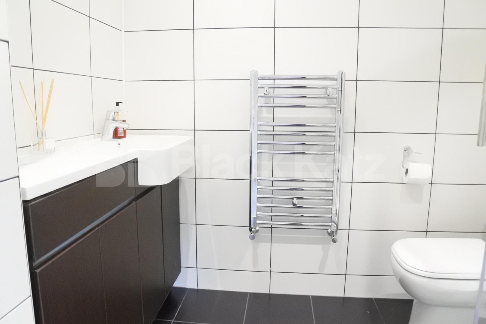 			Beautiful Two Double Bed Property ! , 2 Bedroom, 1 bath, 1 reception Flat			 Avenue Road, Highgate