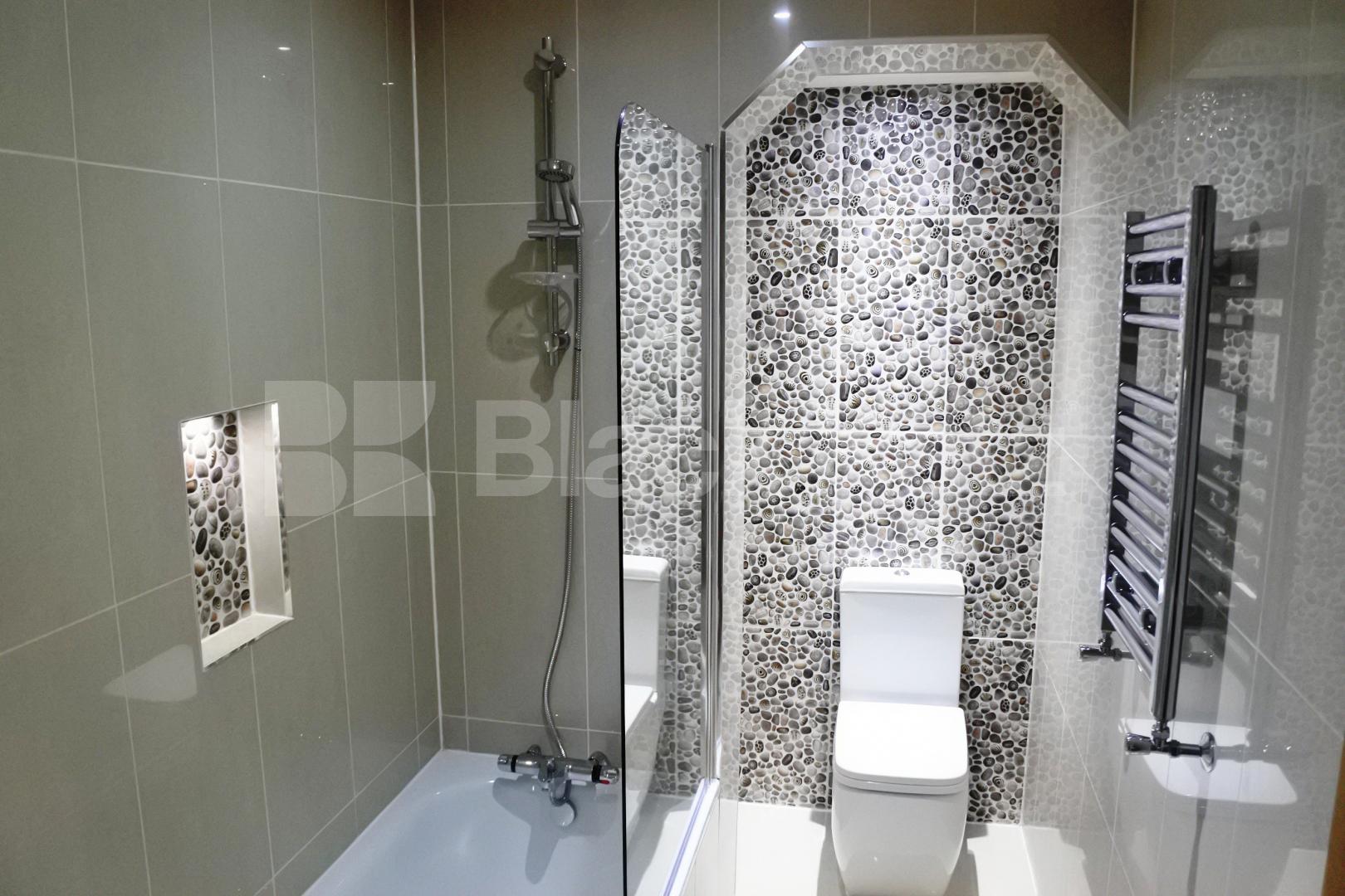 			FANSTASTIC NEW INSTRUCTION!, 2 Bedroom, 1 bath, 1 reception Apartment			 Alexandra Palace Way, Alexandra Palace