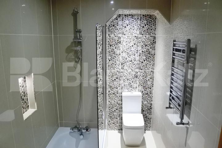 			FANSTASTIC NEW INSTRUCTION!, 2 Bedroom, 1 bath, 1 reception Apartment			 Alexandra Palace Way, Alexandra Palace