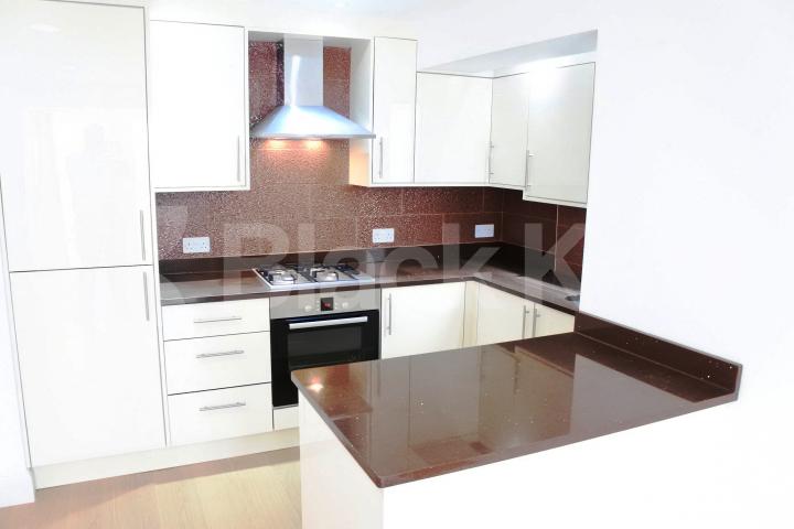 			FANSTASTIC NEW INSTRUCTION!, 2 Bedroom, 1 bath, 1 reception Apartment			 Alexandra Palace Way, Alexandra Palace