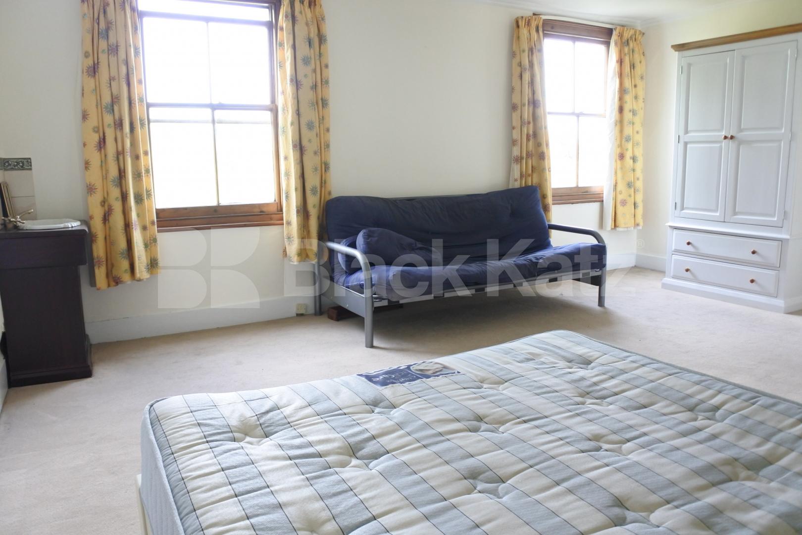 			NEW INSTRUCTION!, 3 Bedroom, 1 bath, 1 reception Flat			 Woodside Road, Wood Green