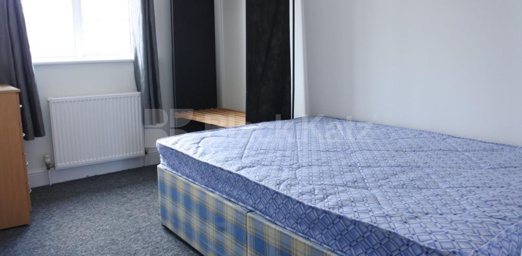 			5 Bedroom, 1 bath, 1 reception House			 Alexandra Road, MUSWELL HILL N10