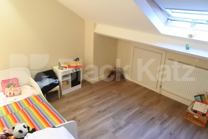 			NEW INSTRUCTION!, 3 Bedroom, 1 bath, 1 reception Apartment			 Middle Lane, Crouch End/Hornsey