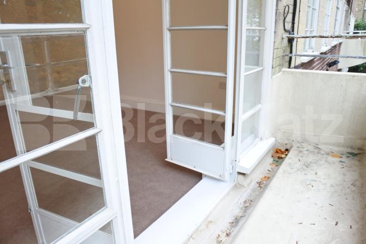 			3 Bedroom, 1 bath, 1 reception Flat			 Hornsey Lane, Highgate