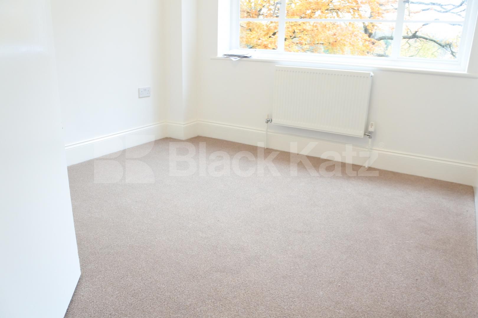 			3 Bedroom, 1 bath, 1 reception Flat			 Hornsey Lane, Highgate