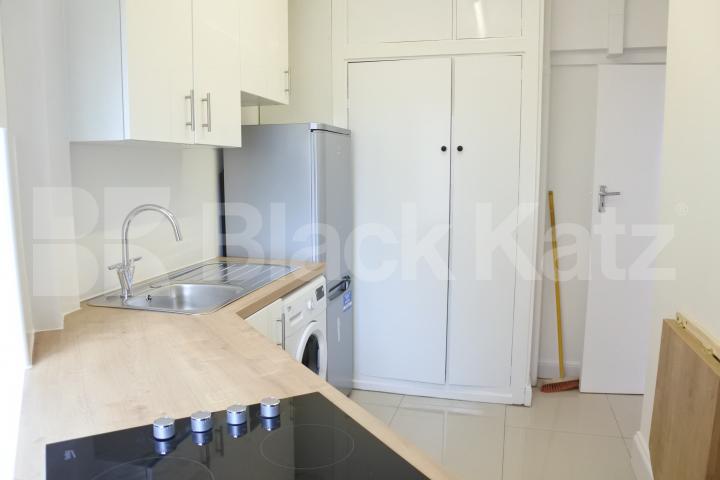 			3 Bedroom, 1 bath, 1 reception Flat			 Hornsey Lane, Highgate