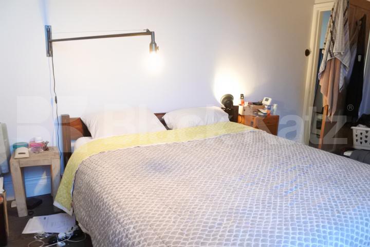 			Amazing Top Floor 2 Bed Property With Balcony !, 2 Bedroom, 1 bath, 1 reception Flat			 Priory Road, Crouch End