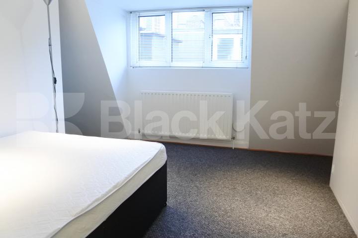 			New Instruction!, 1 Bedroom, 1 bath, 1 reception Flat			 Fairfax Mews, Turnpike Lane