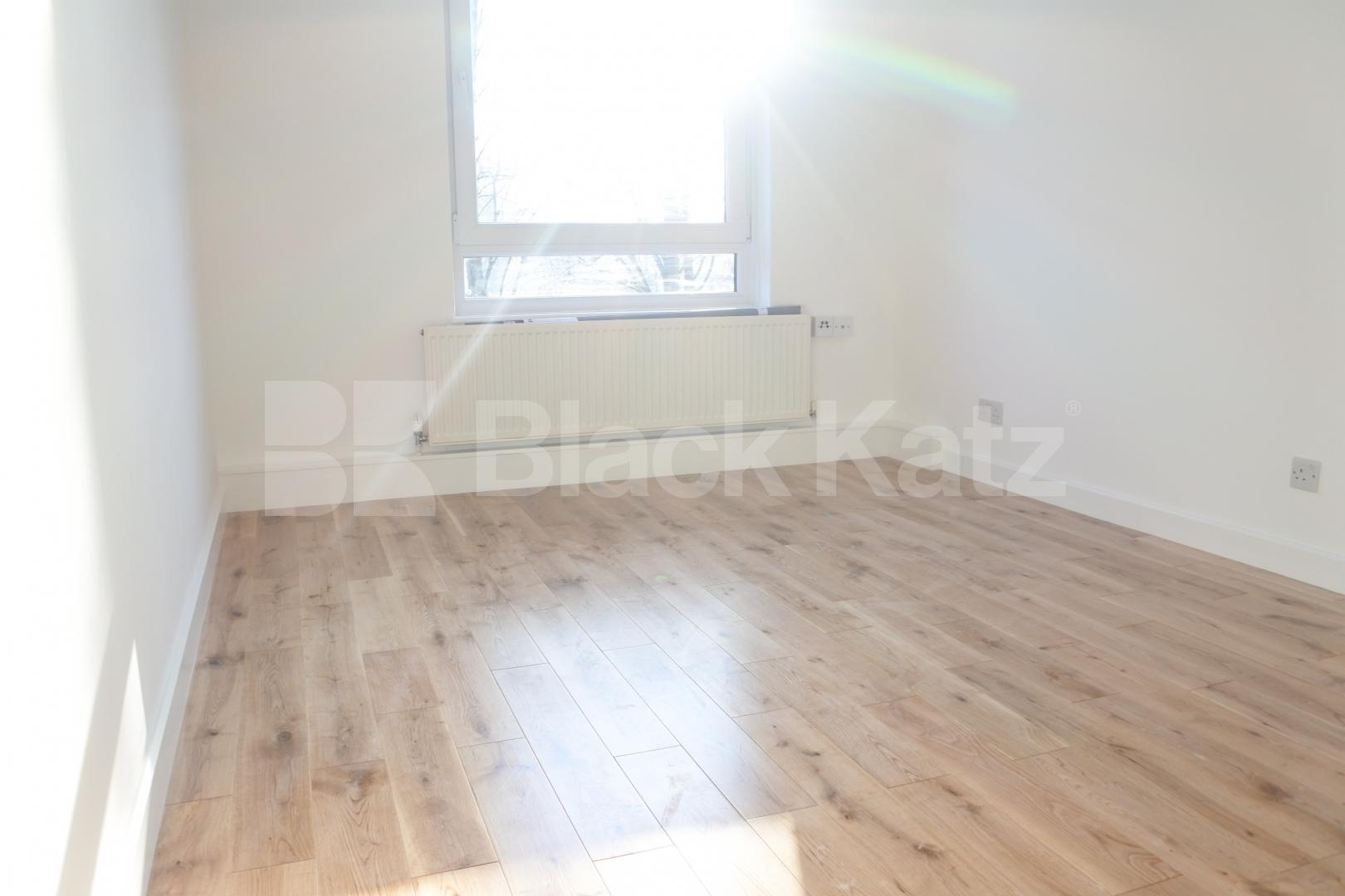 			FANSTASTIC NEW INSTRUCTION!, 4 Bedroom, 1 bath, 1 reception Maisonette			 Erskin Crescent, Tottenham Hale