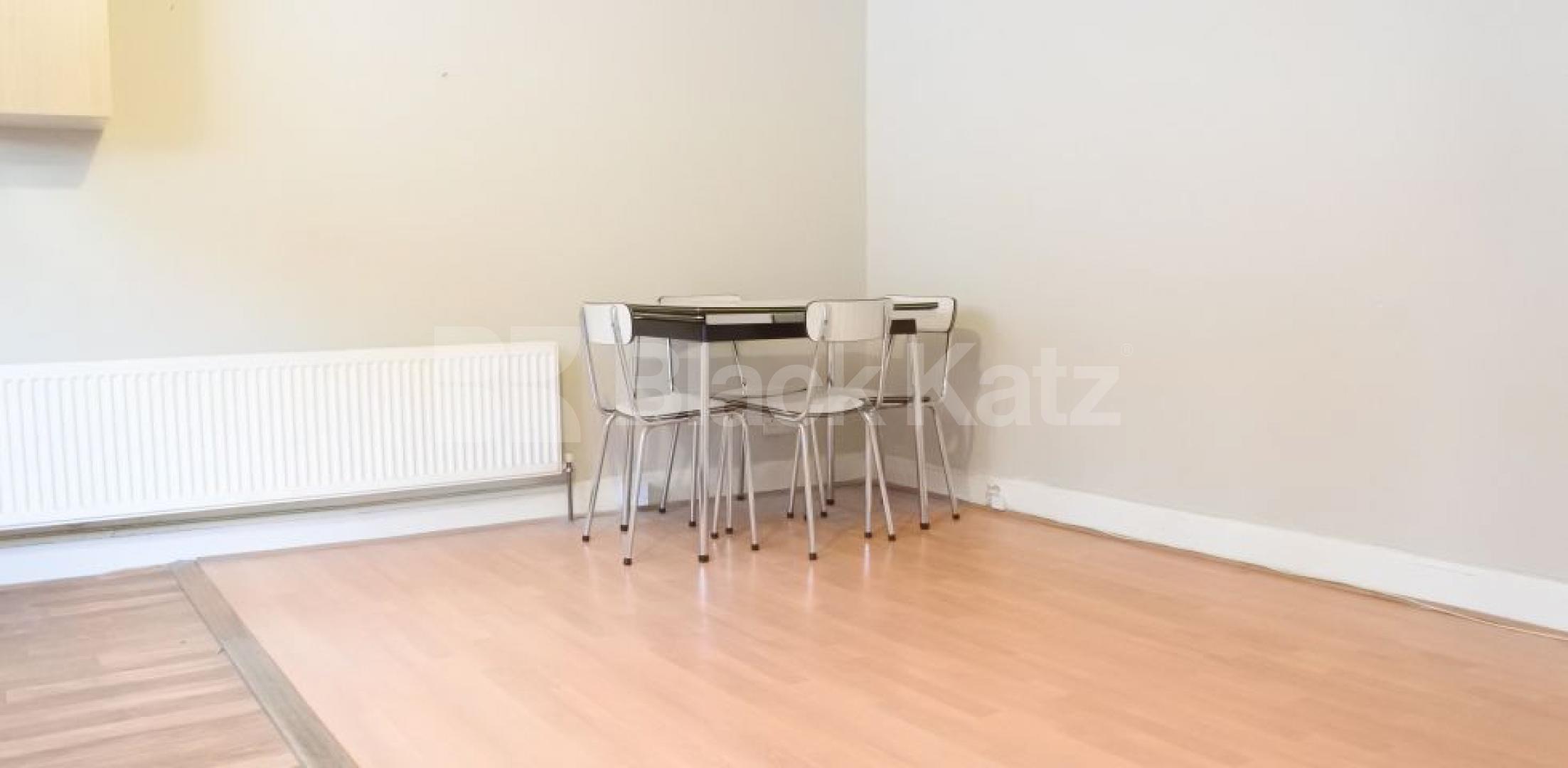 			Great 1 Bedroom , 1 Bedroom, 1 bath, 1 reception Flat			 Fairfax Mews, Turnpike Lane