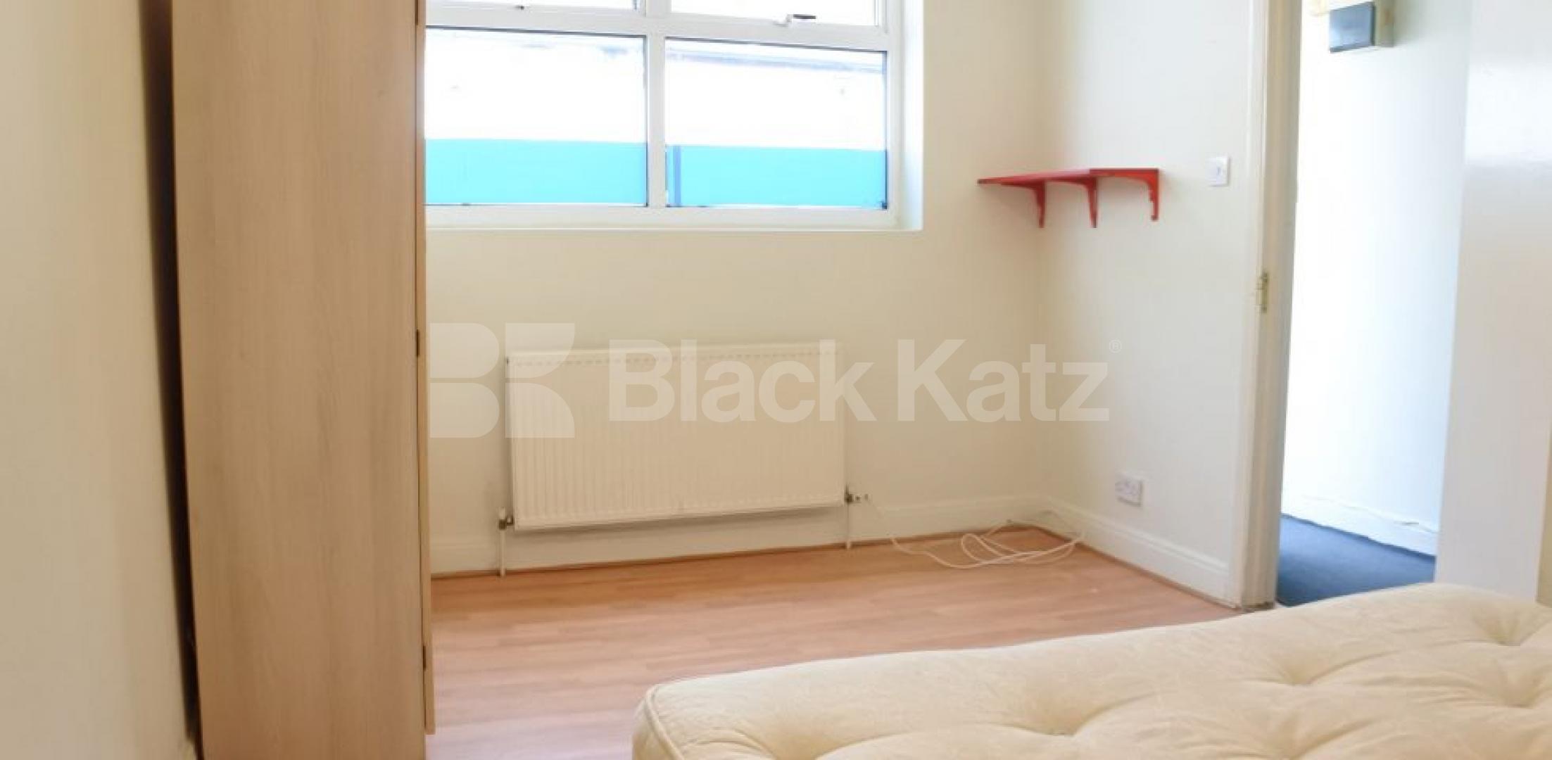 			Great 1 Bedroom , 1 Bedroom, 1 bath, 1 reception Flat			 Fairfax Mews, Turnpike Lane