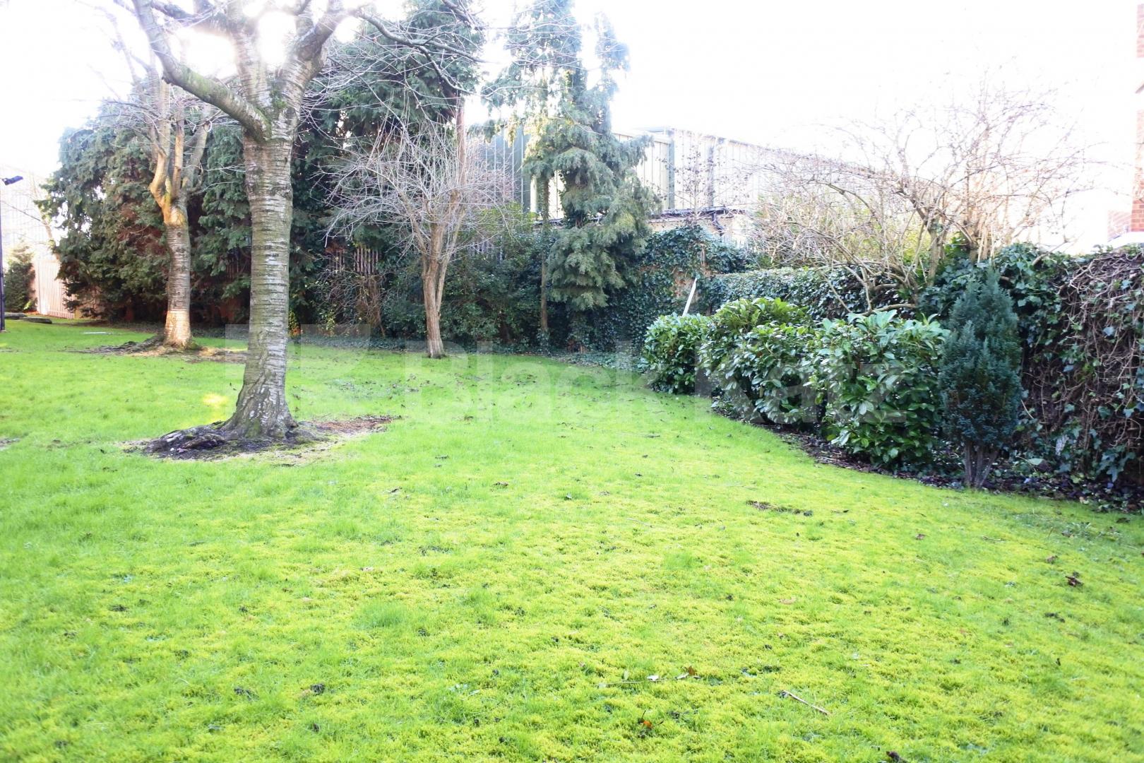 			1 Bedroom, 1 bath, 1 reception Flat			 Cambridge Gardens, MUSWELL HILL N10