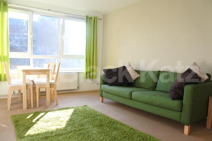 			1 Bedroom, 1 bath, 1 reception Flat			 The Sandlings, Wood Green