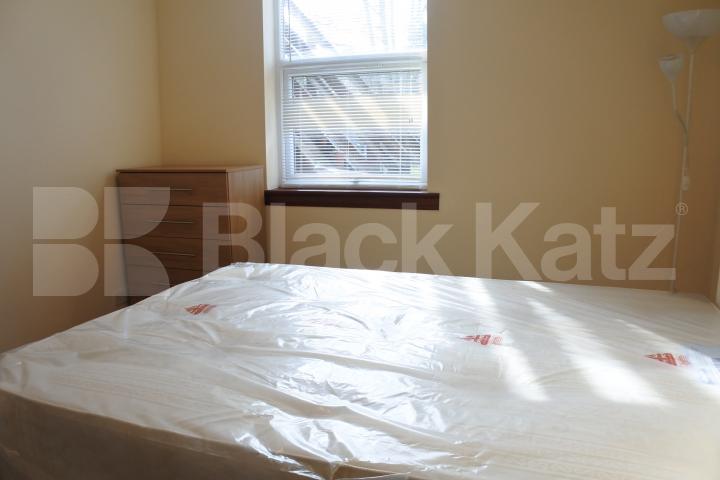 			2 Bedroom, 1 bath, 1 reception Flat			 Lesley road, East Finchley