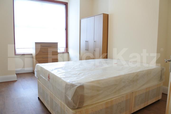 			2 Bedroom, 1 bath, 1 reception Flat			 Lesley road, East Finchley