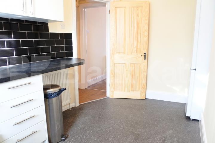 			2 Bedroom, 1 bath, 1 reception Flat			 Lesley road, East Finchley