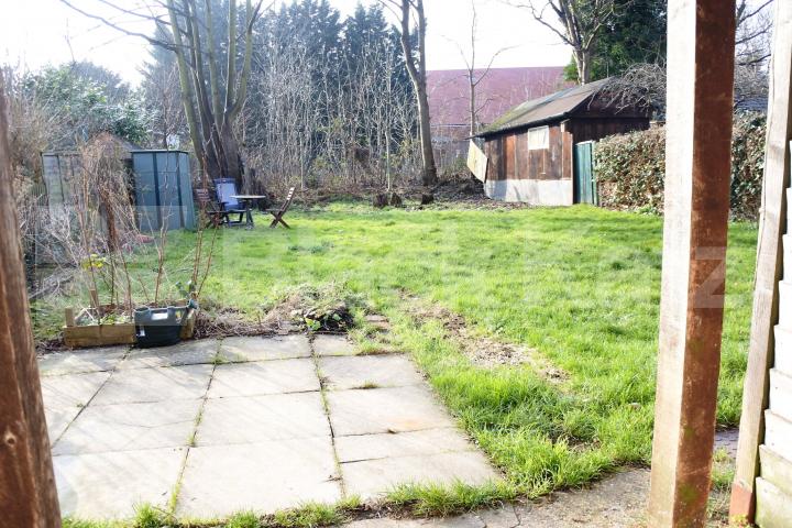 			2 Bedroom, 1 bath, 1 reception Flat			 Lesley road, East Finchley