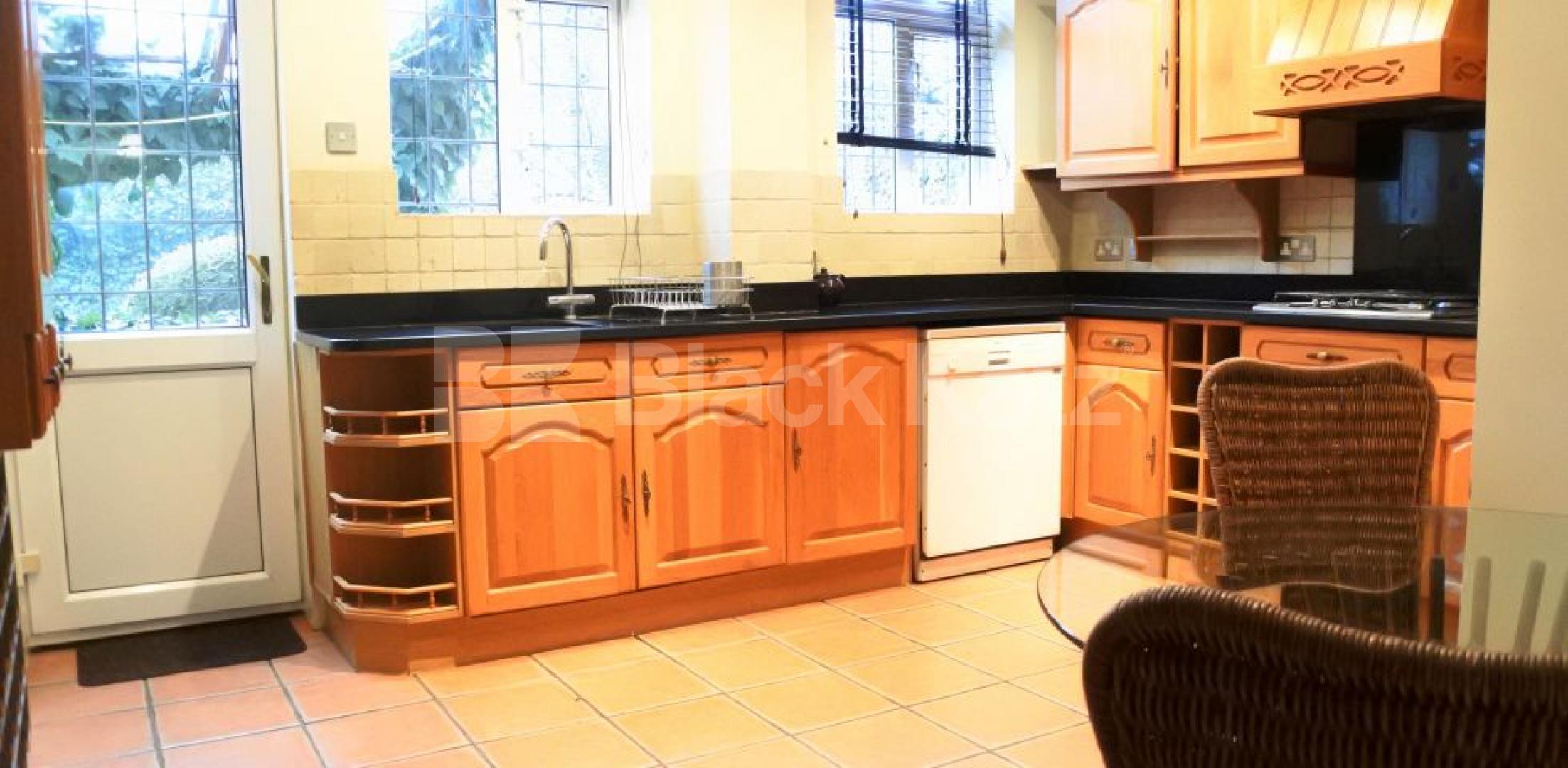 			NEW INSTRUCTION!, 4 Bedroom, 1 bath, 1 reception House			 Chandos Road, East Finchley