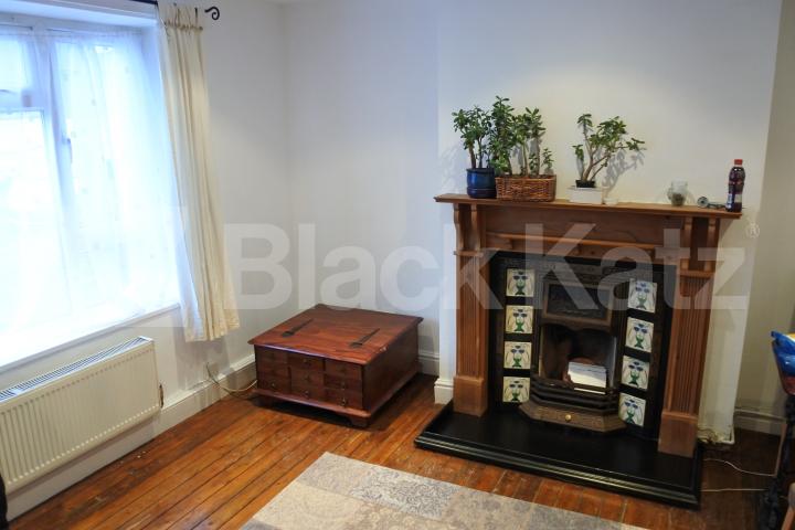 			NEW INSTRUCTION!, 3 Bedroom, 1 bath, 1 reception Ground Floor Flat			 Boyton Close , Hornsey