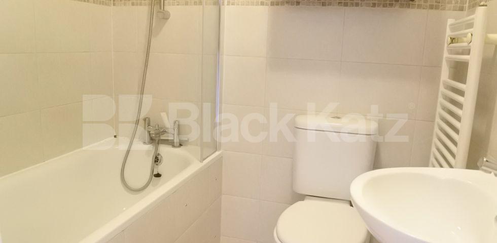 			ALL BILLS INCLUDED ! ! !, 1 Bedroom, 1 bath, 1 reception Flat			 Elm Grove, Crouch End