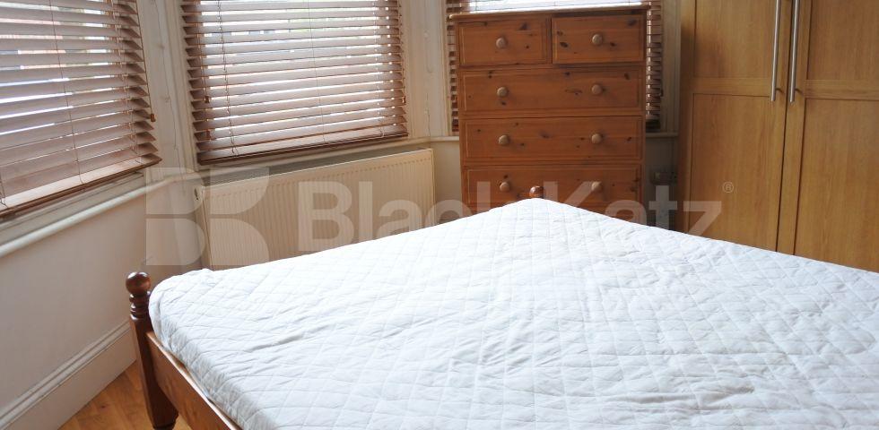 			ALL BILLS INCLUDED ! ! !, 1 Bedroom, 1 bath, 1 reception Flat			 Elm Grove, Crouch End