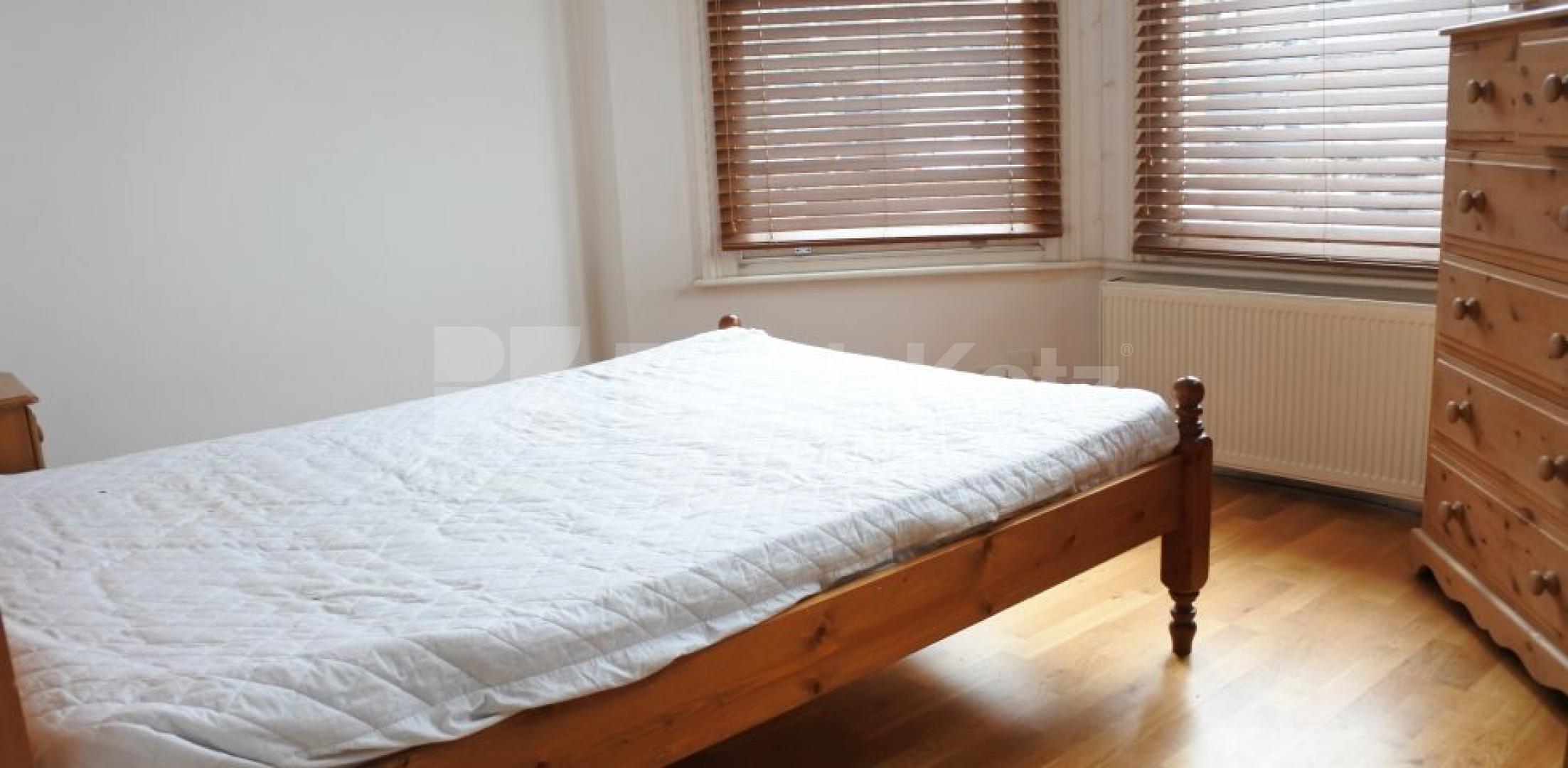 			ALL BILLS INCLUDED ! ! !, 1 Bedroom, 1 bath, 1 reception Flat			 Elm Grove, Crouch End